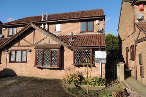 3 bedroom semi-detached house to rent, Thurstons Barton,