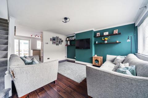 3 bedroom end of terrace house for sale, The Willows, Newington ME9