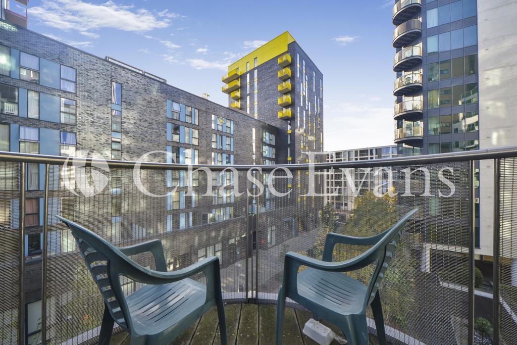 Millharbour Canary W