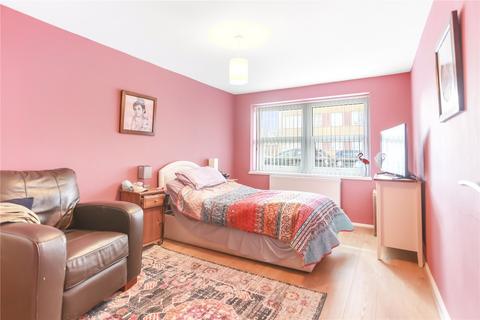 2 bedroom flat for sale, Kingsway, Hove, BN3