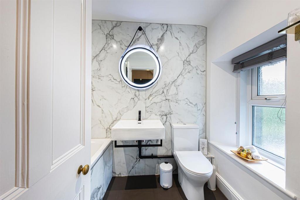 PHOTO-2024-11-07-10-58-12 (4).jpg