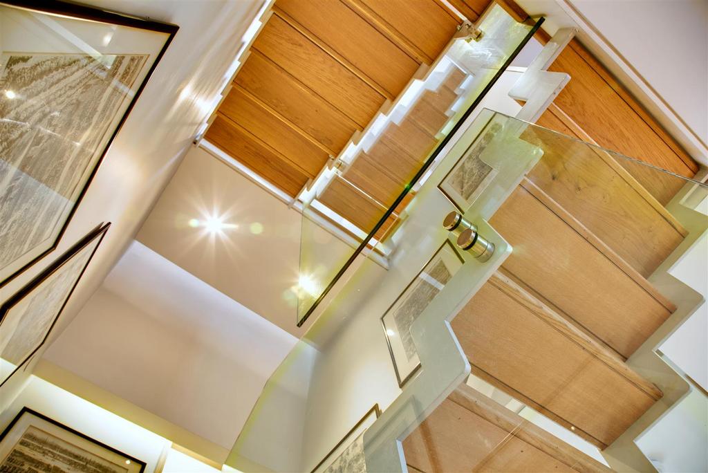 Stairs1.jpg