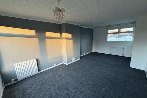 3 bedroom semi-detached house to rent, Bartonhall Road, Wishaw