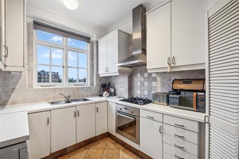 4 bedroom apartment for sale, Kensington Court, London, W8