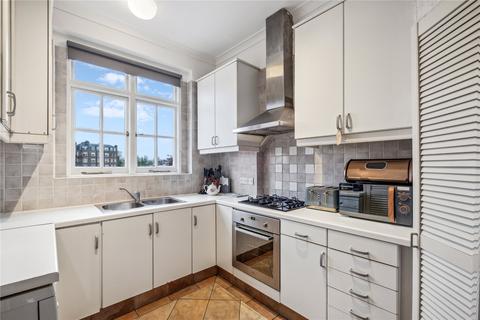 4 bedroom flat for sale, Kensington Court, London, W8