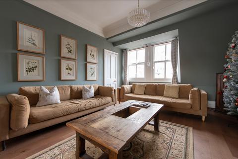 Kensington Court, London, W8