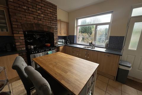 3 bedroom terraced house for sale, Broadstone Hall Road South, South Reddish