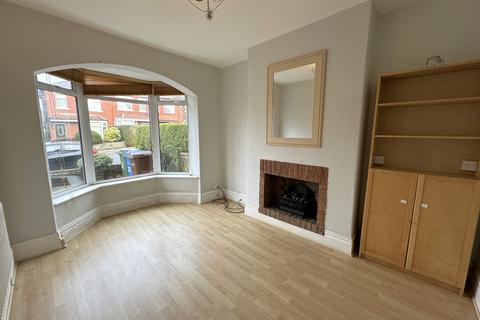 3 bedroom terraced house for sale, Broadstone Hall Road South, South Reddish