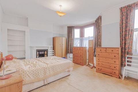 4 bedroom semi-detached house for sale, Hamilton Road, Sidcup, DA15 7HB