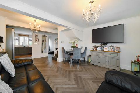 4 bedroom end of terrace house for sale, London E14