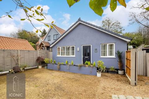 2 bedroom detached bungalow for sale, Hellesdon Road, Norwich