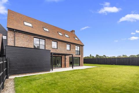 5 bedroom detached house for sale, Barons Drive, Alfold, Cranleigh