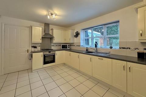 4 bedroom detached house for sale, Yale Road, Willenhall