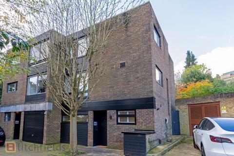 4 bedroom semi-detached house for sale, Kingsley Place, Highgate Village, London, N6