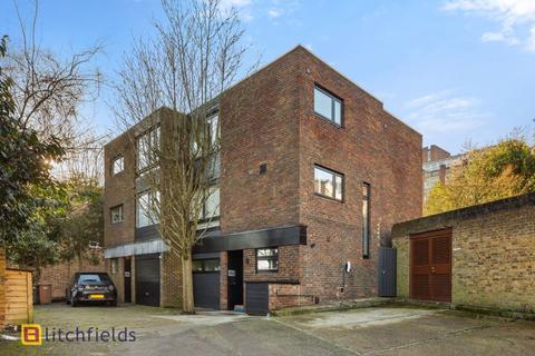 4 bedroom semi-detached house for sale, Kingsley Place, Highgate Village, London, N6