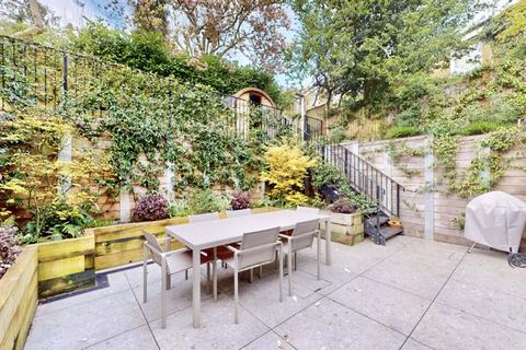 23a Kingsley Place, London, N6 5EA