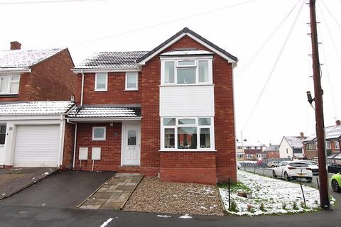 3 bedroom detached house for sale, Simmonds Road, Bloxwich, WS3 3PU