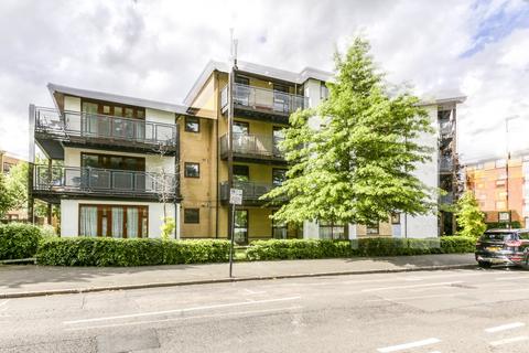 2 bedroom flat for sale, Harry Close, Croydon, CR0