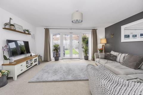 3 bedroom terraced house for sale, Merchant Avenue, Bury St. Edmunds