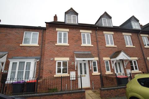 3 bedroom terraced house to rent, 18 The Smithfields