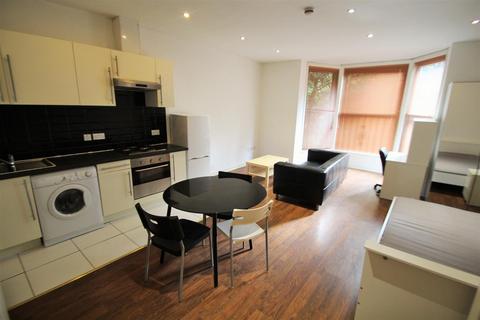 1 bedroom apartment to rent, St Johns Terrace, Hyde Park, Leeds, LS3 1DY