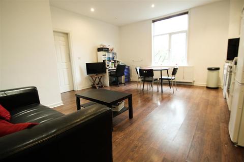 1 bedroom apartment to rent, St Johns Terrace, Hyde Park, Leeds, LS3 1DY