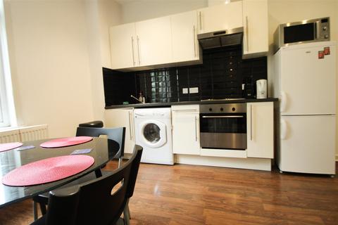 1 bedroom apartment to rent, St Johns Terrace, Hyde Park, Leeds, LS3 1DY