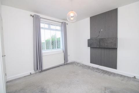 2 bedroom semi-detached house to rent, River View, Blaydon