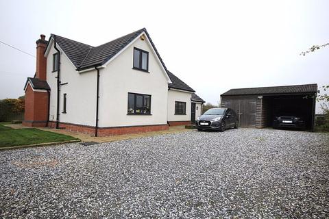 3 bedroom detached house for sale, Willington, Malpas