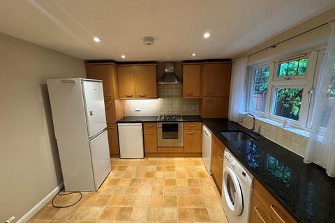 1 bedroom flat to rent, Lower Street, Haslemere