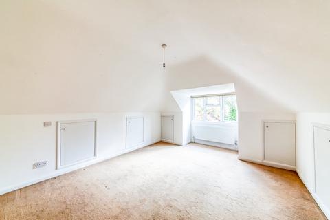 140 Croham Valley Road, South Croydon, CR2 7RA