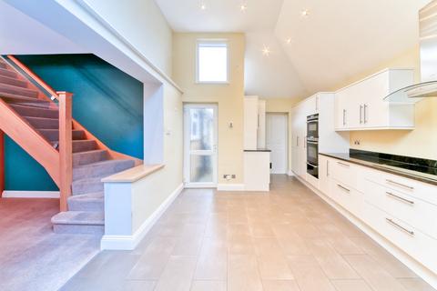 140 Croham Valley Road, South Croydon, CR2 7RA