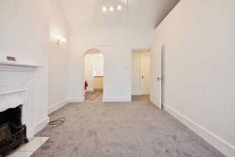 1 bedroom flat to rent, St Johns Wood High Street, NW8