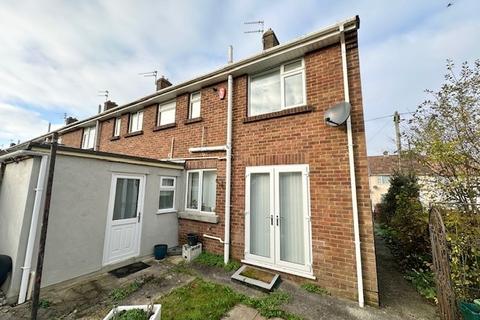 3 bedroom terraced house to rent, Long Road, Mangotsfield BS16