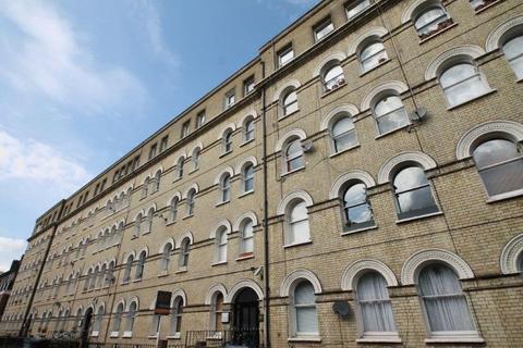 4 bedroom apartment to rent, Bath Terrace, SE1