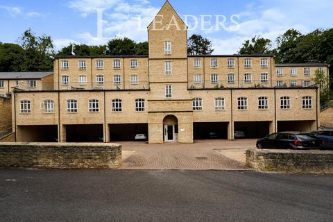 2 bedroom apartment to rent, Newmarket Road, Nailsworth