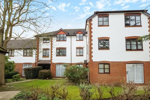 1 bedroom flat to rent, Hanover House, Lenelby Road, Surbiton, KT6