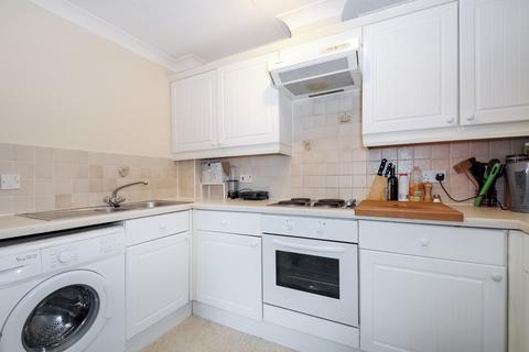 1 bedroom flat to rent, Hanover House, Lenelby Road, Surbiton, KT6