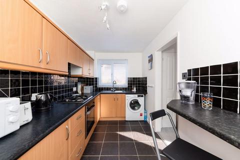 2 bedroom semi-detached house for sale, The Camellias, Banbury - No onward chain