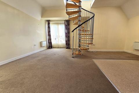 3 bedroom flat to rent, Murray Road, Rugby CV21