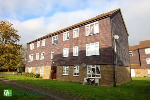 2 bedroom apartment for sale, Landau Way, Turnford