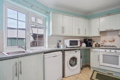 3 bedroom semi-detached house for sale, Park Lane, Hayes, UB4