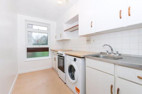 1 bedroom apartment for sale, Maresfield, Croydon