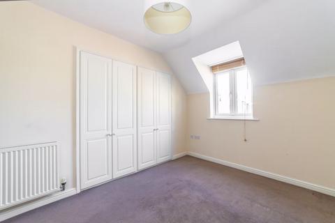 2 bedroom apartment to rent, Gradenia Road, Bromley