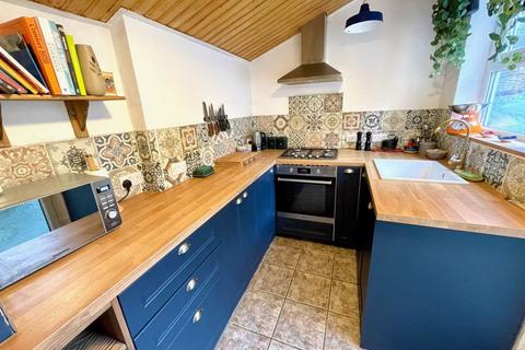 5, Stone Cottages Summerhill Road, Wrexham, LL11 4TF