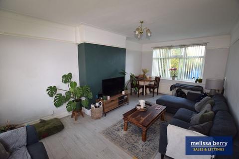 3 bedroom semi-detached house for sale, Buckingham Avenue, Manchester M45