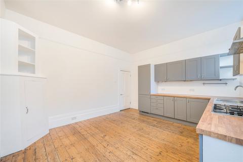 1 bedroom apartment to rent, Almeric Road, London SW11