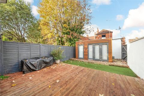 3 bedroom maisonette for sale, Oaklands Road, London NW2