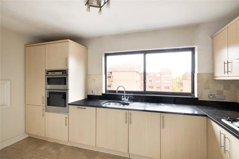 3 bedroom apartment for sale, Spencer Close, London, N3