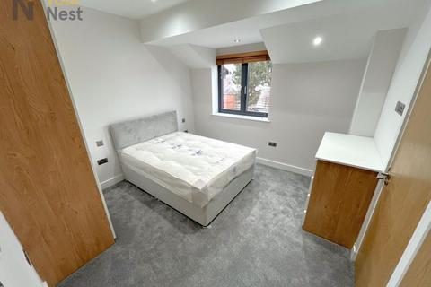 3 bedroom apartment to rent, Apartment 8,  Derwentwater Terrace, Headingley, LS6 3JL